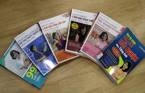 hot face yen linh review bo sach luyen thi tieng anh thpt quoc gia 5